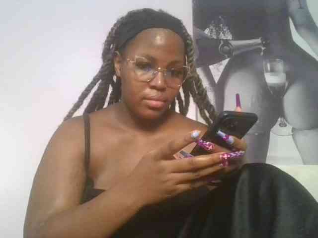 CuteTinkerbella webcam