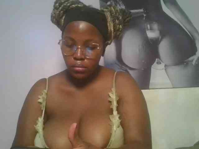 CuteTinkerbella webcam