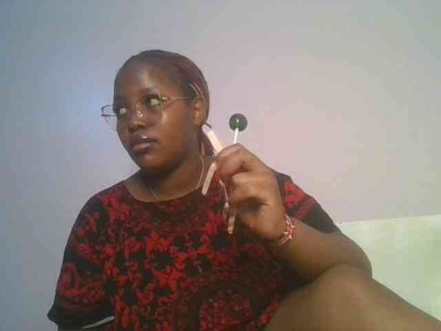 CuteTinkerbella webcam