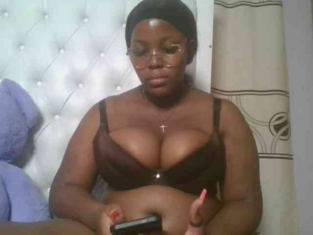 CuteTinkerbella webcam