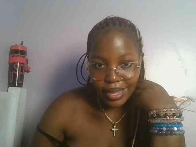 CuteTinkerbella webcam