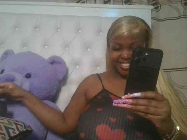 CuteTinkerbella webcam