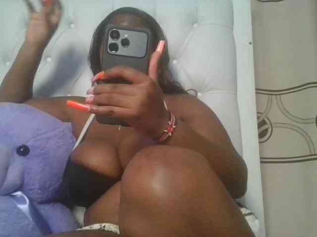 CuteTinkerbella webcam