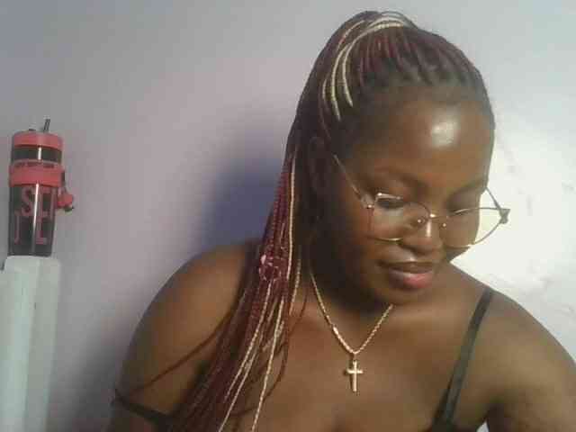 CuteTinkerbella webcam