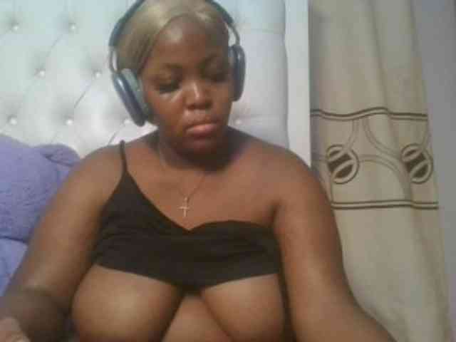 CuteTinkerbella webcam