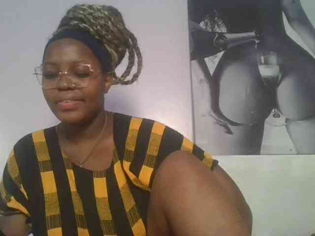 CuteTinkerbella webcam