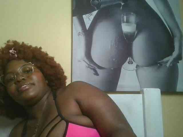 CuteTinkerbella webcam