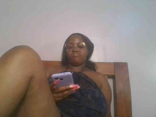 CuteTinkerbella webcam