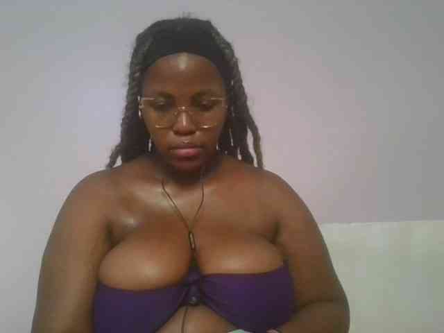 CuteTinkerbella webcam