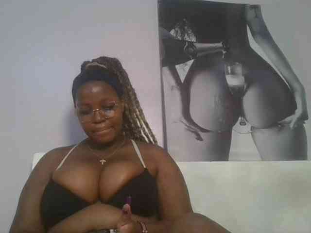 CuteTinkerbella webcam