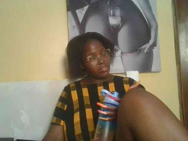 CuteTinkerbella webcam