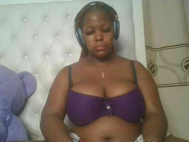 CuteTinkerbella webcam