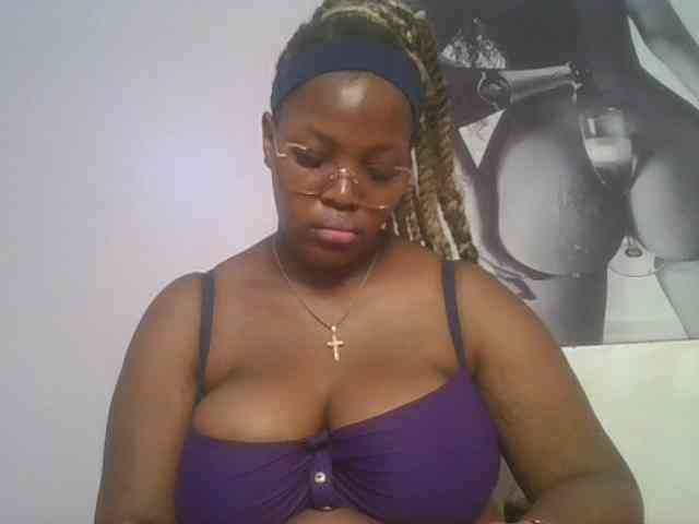 CuteTinkerbella webcam