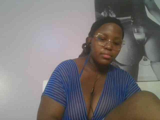 CuteTinkerbella webcam