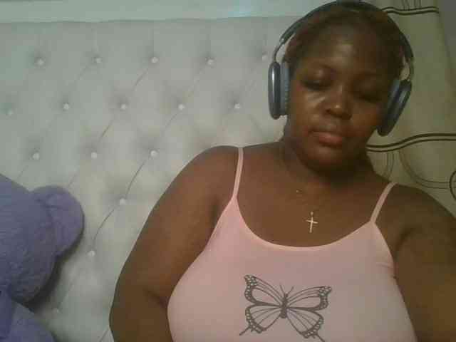 CuteTinkerbella webcam