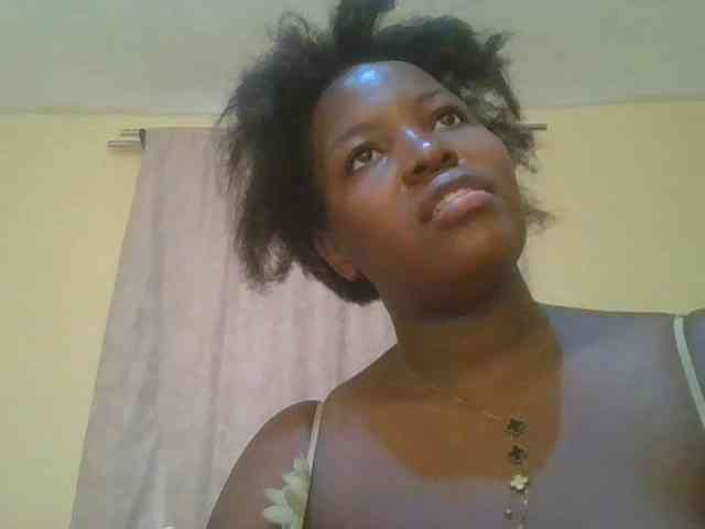 CuteTinkerbella webcam