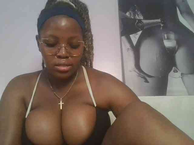 CuteTinkerbella webcam