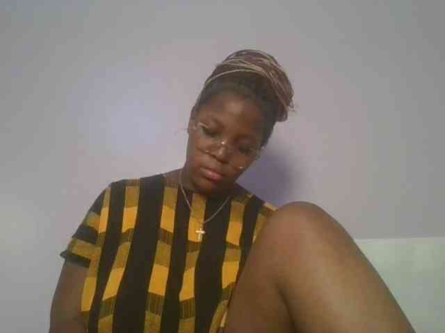 CuteTinkerbella webcam