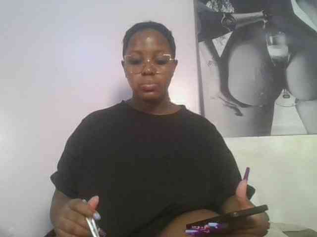 CuteTinkerbella webcam