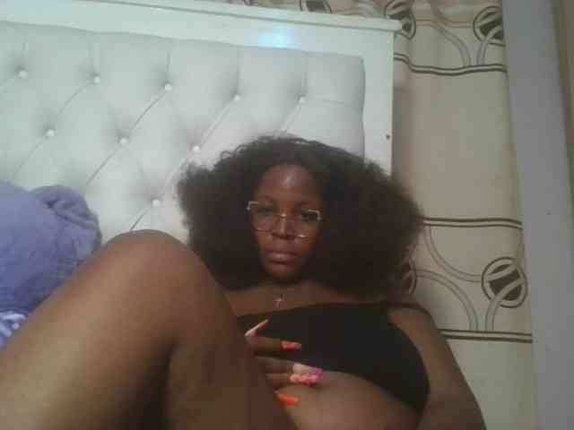 CuteTinkerbella webcam