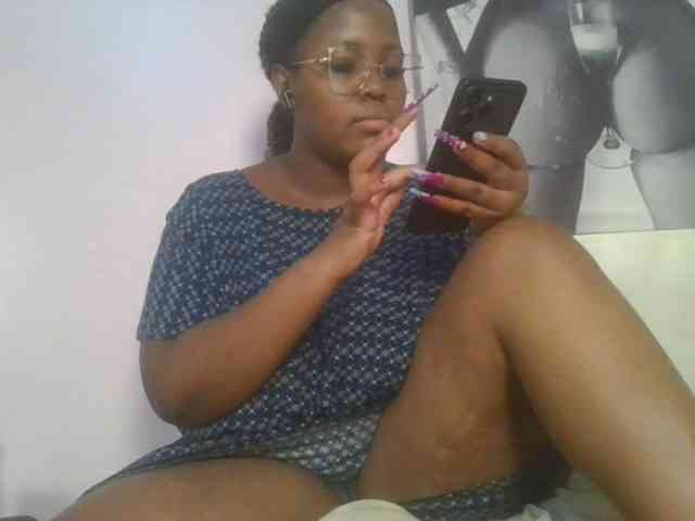 CuteTinkerbella webcam