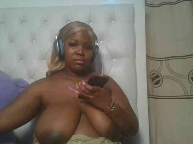 CuteTinkerbella webcam