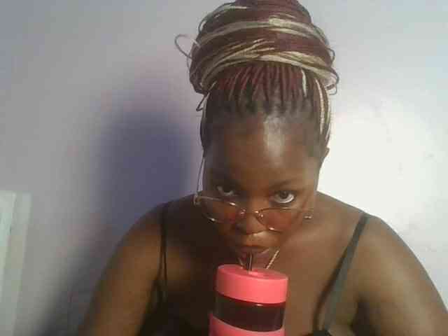 CuteTinkerbella webcam