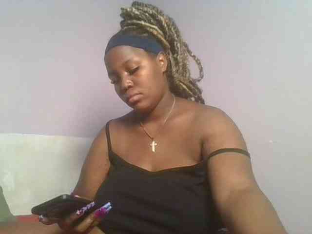 CuteTinkerbella webcam