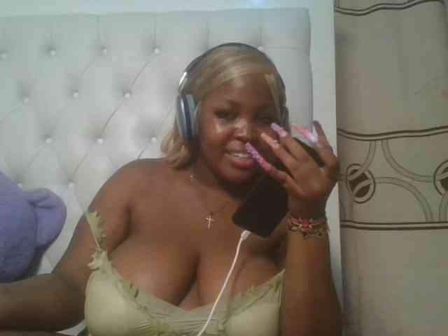 CuteTinkerbella webcam