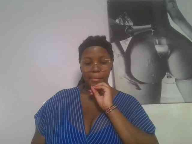 CuteTinkerbella webcam