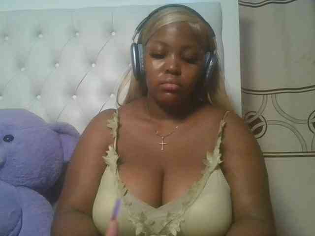 CuteTinkerbella webcam