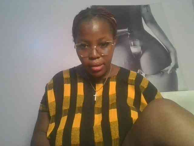 CuteTinkerbella webcam