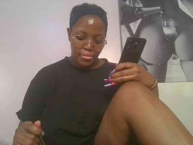 CuteTinkerbella webcam