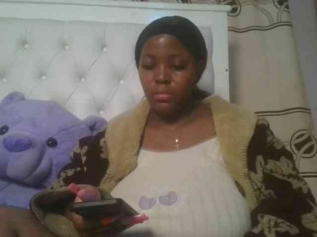 CuteTinkerbella webcam