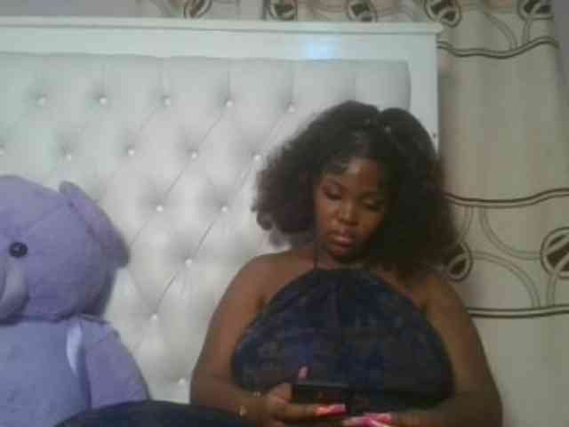 CuteTinkerbella webcam