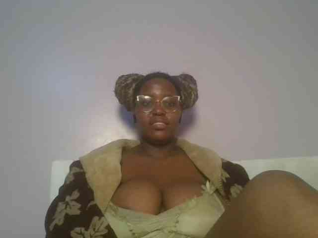 CuteTinkerbella webcam