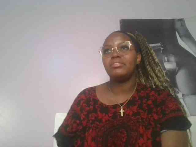 CuteTinkerbella webcam