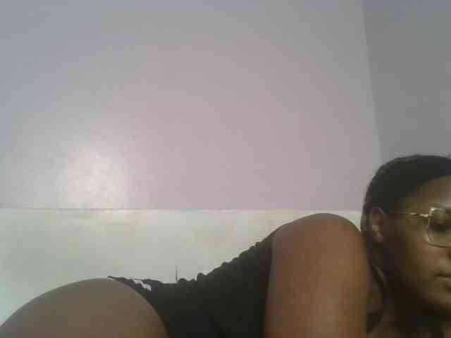 CuteTinkerbella webcam