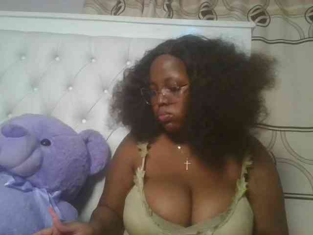 CuteTinkerbella webcam