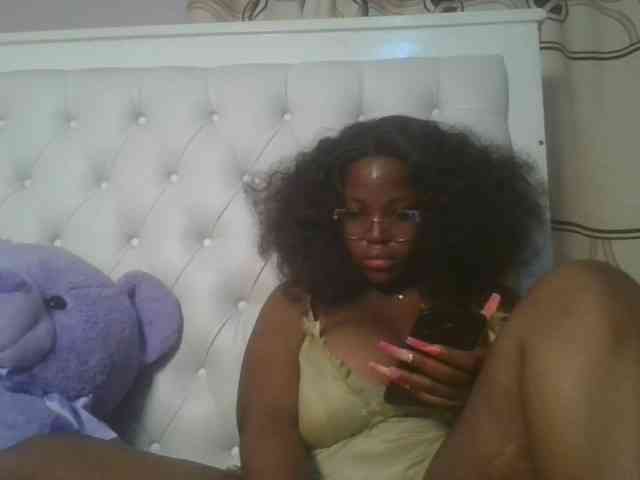 CuteTinkerbella webcam