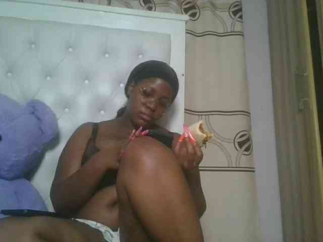 CuteTinkerbella webcam