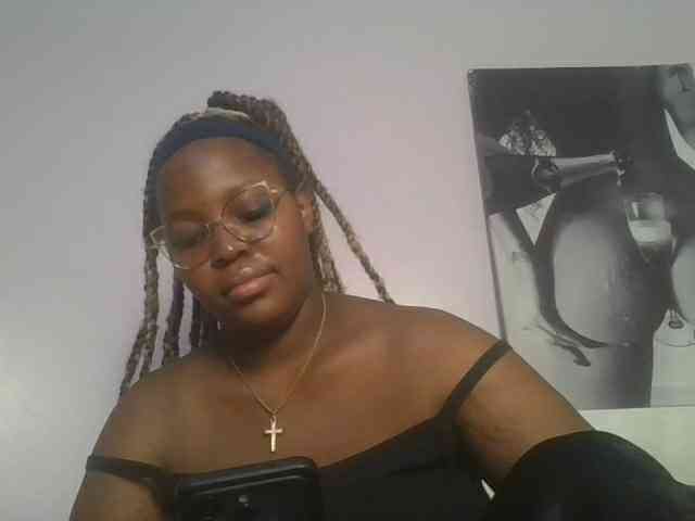 CuteTinkerbella webcam