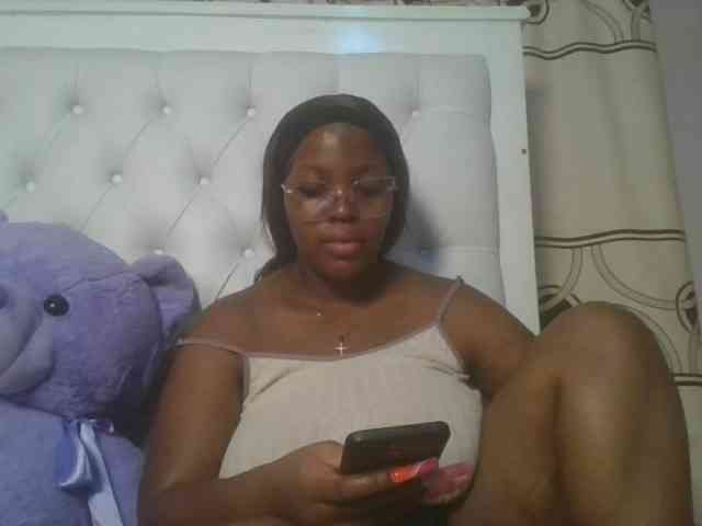 CuteTinkerbella webcam