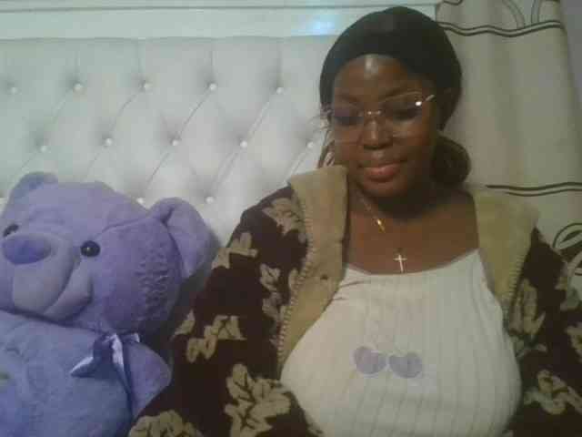 CuteTinkerbella webcam