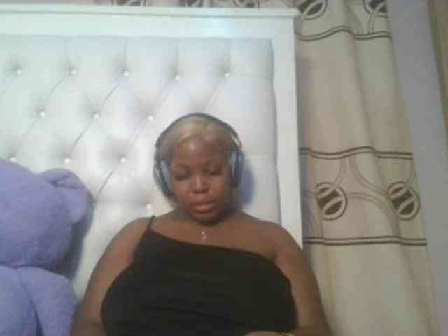 CuteTinkerbella webcam