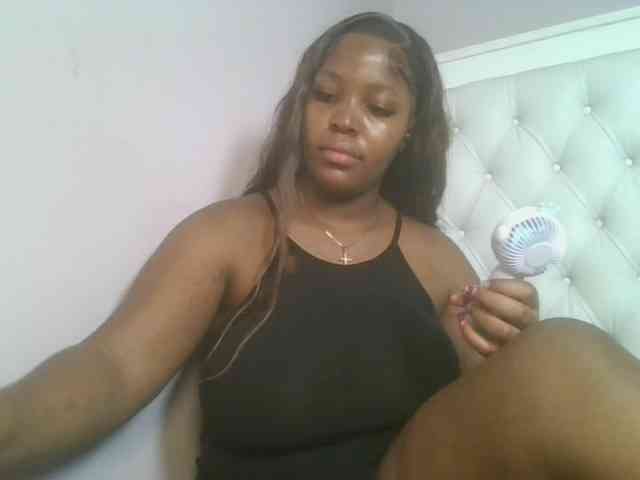 CuteTinkerbella webcam