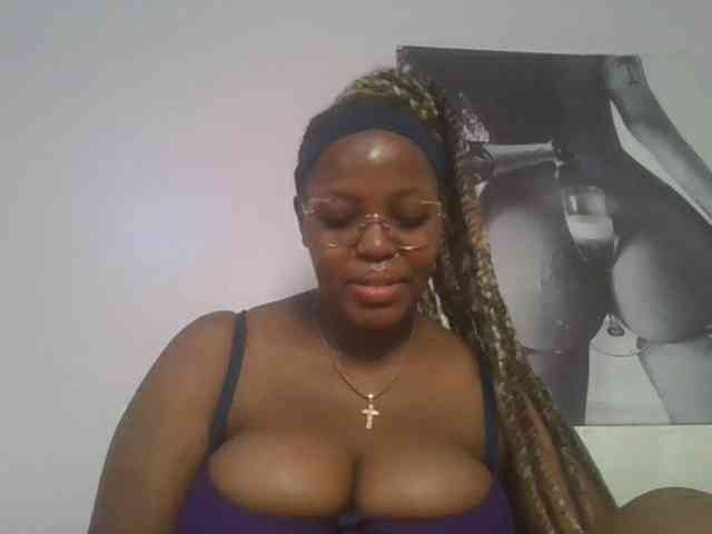 CuteTinkerbella webcam