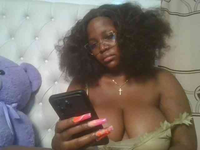 CuteTinkerbella webcam