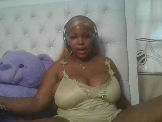 CuteTinkerbella webcam