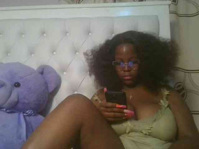 CuteTinkerbella webcam